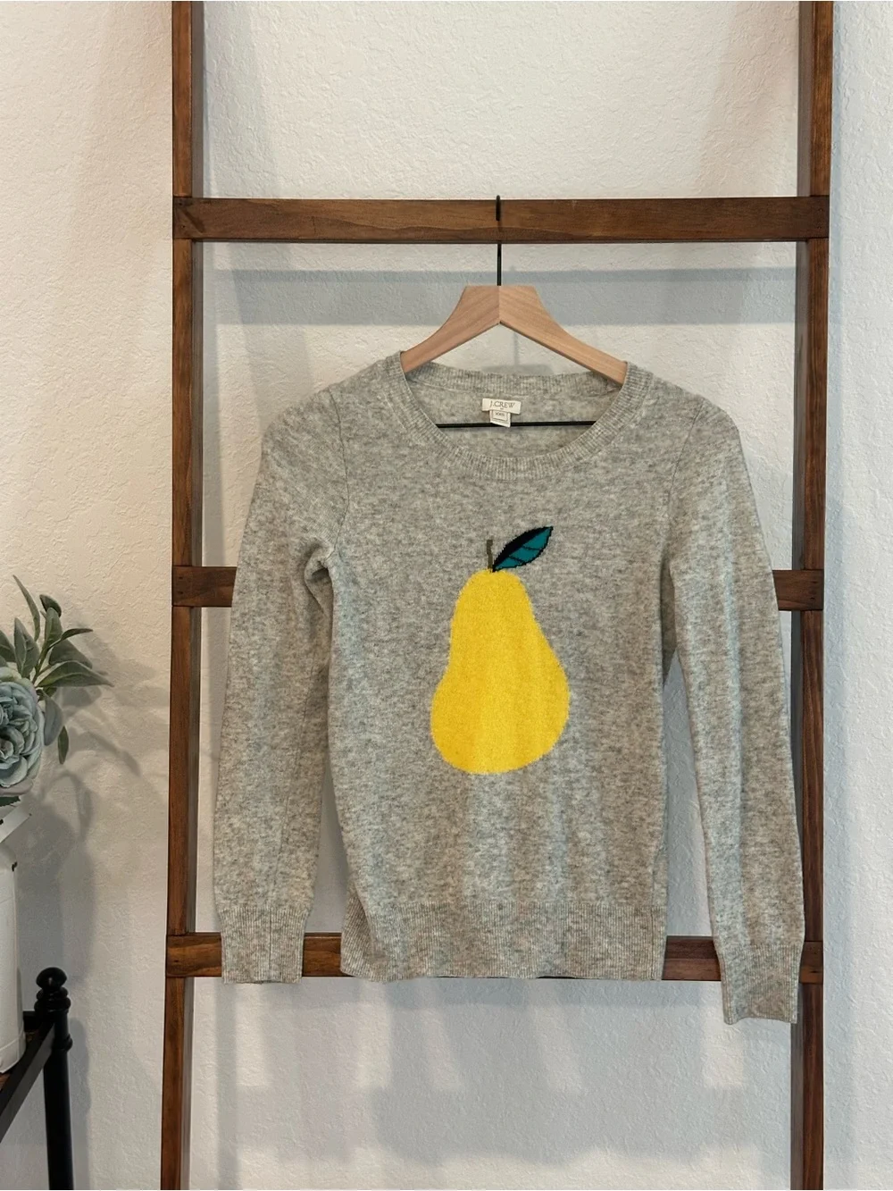 J.Crew Heather Gray Pear Graphic Sweater XXS Long Sleeve Fruit Intarsia Pullover